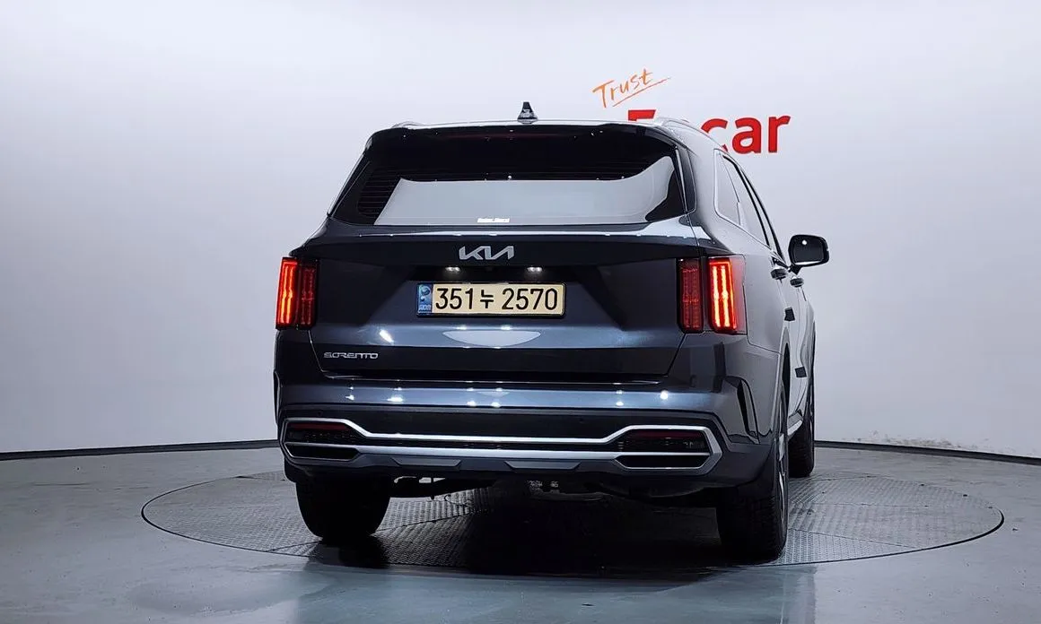 Kia Sorento — фото 7