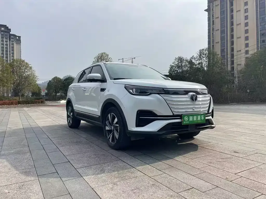 Changan CS55 EV — фото 7