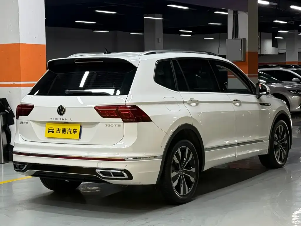 Volkswagen Tiguan L — фото 8