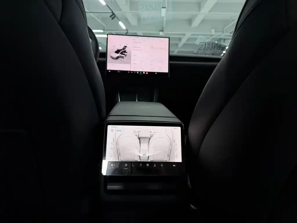 Tesla Model Y L — фото 2