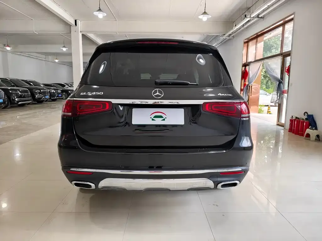 Mercedes-Benz GLS — фото 8