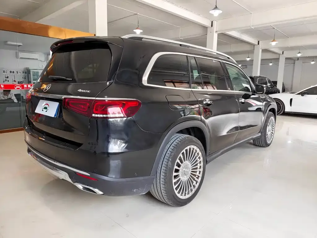 Mercedes-Benz GLS — фото 10
