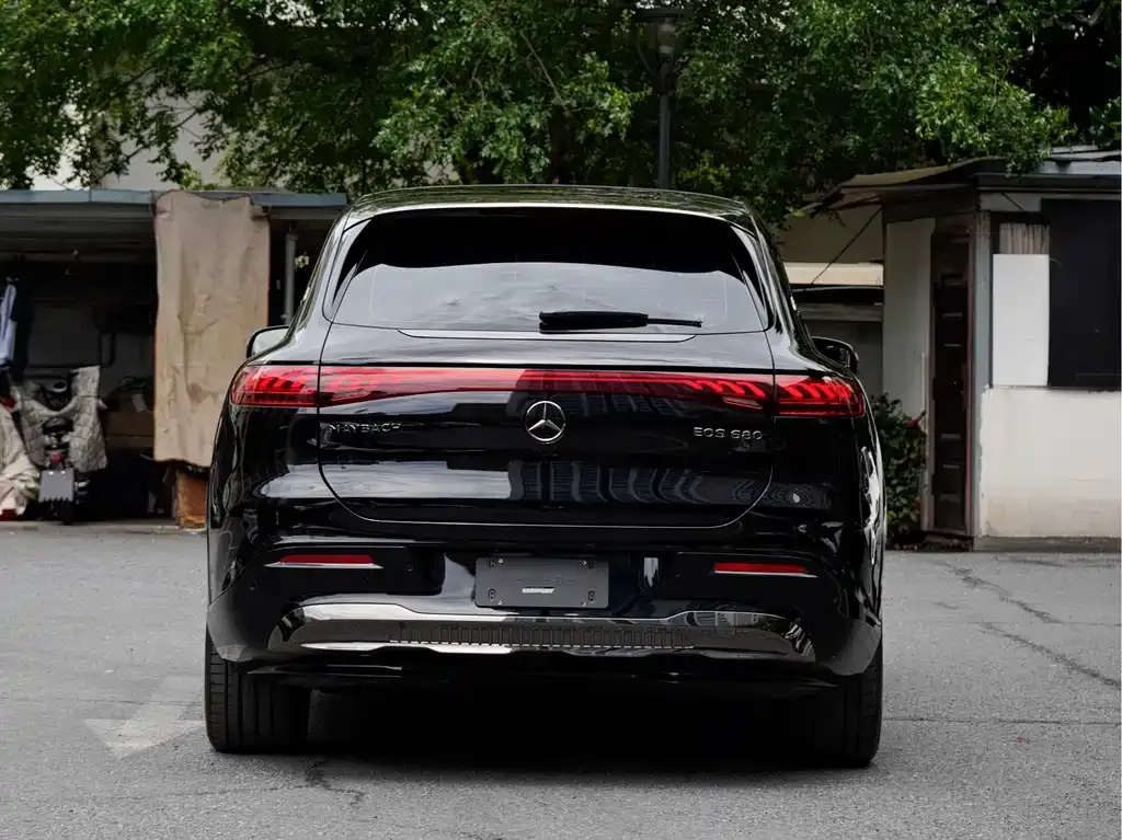 Mercedes-Benz EQS SUV — фото 6