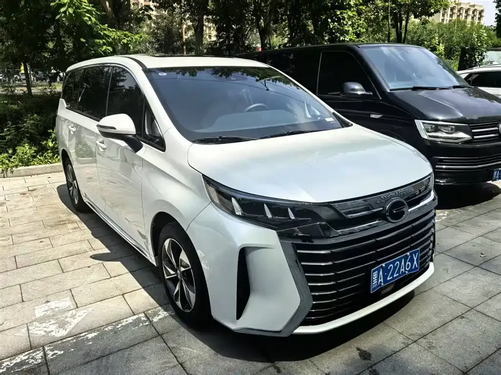 GAC Motor Trumpchi M6 — фото 1