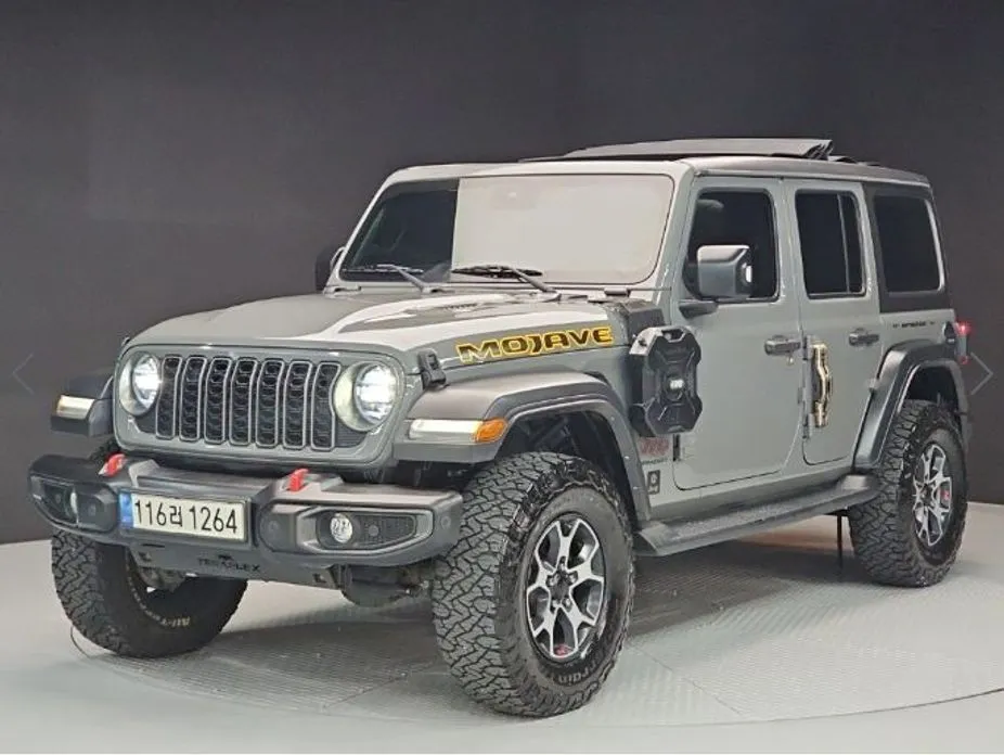 Jeep Wrangler — фото 1