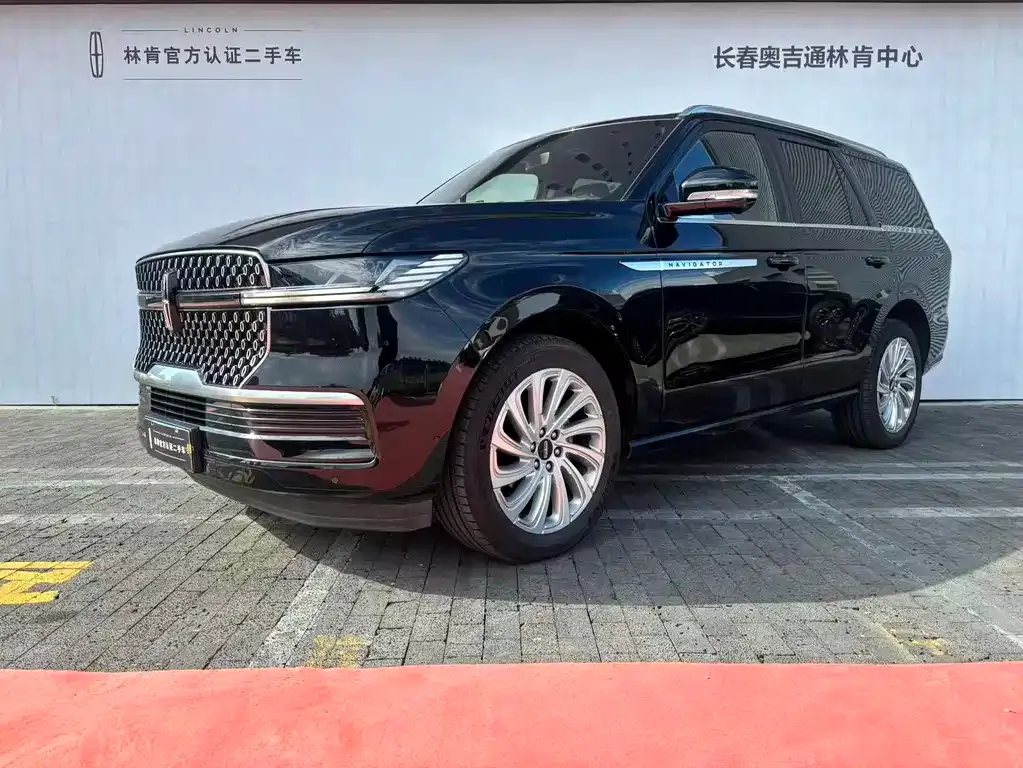 Lincoln Navigator — фото 1