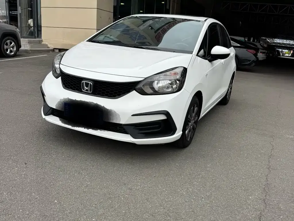 Honda Fit — фото 1