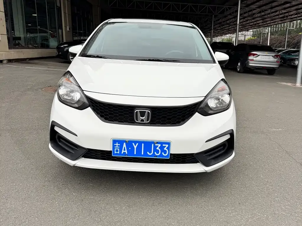 Honda Fit — фото 8