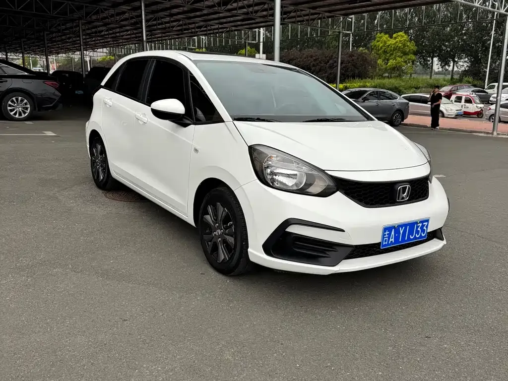 Honda Fit — фото 7