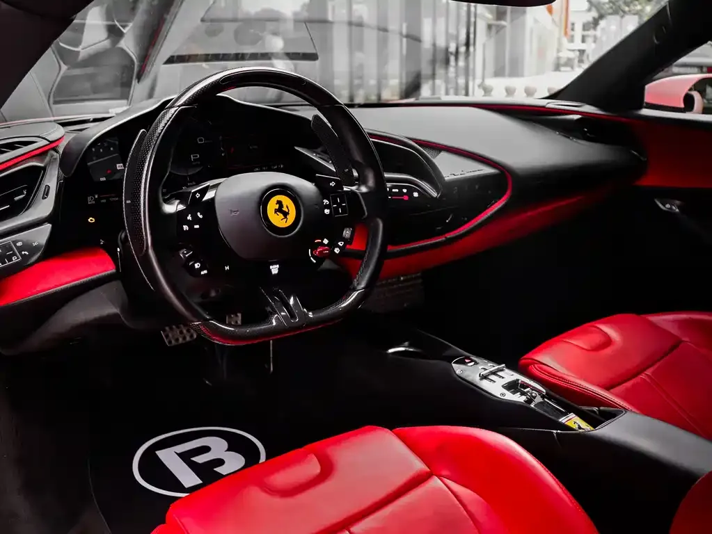 Ferrari SF90 — фото 6