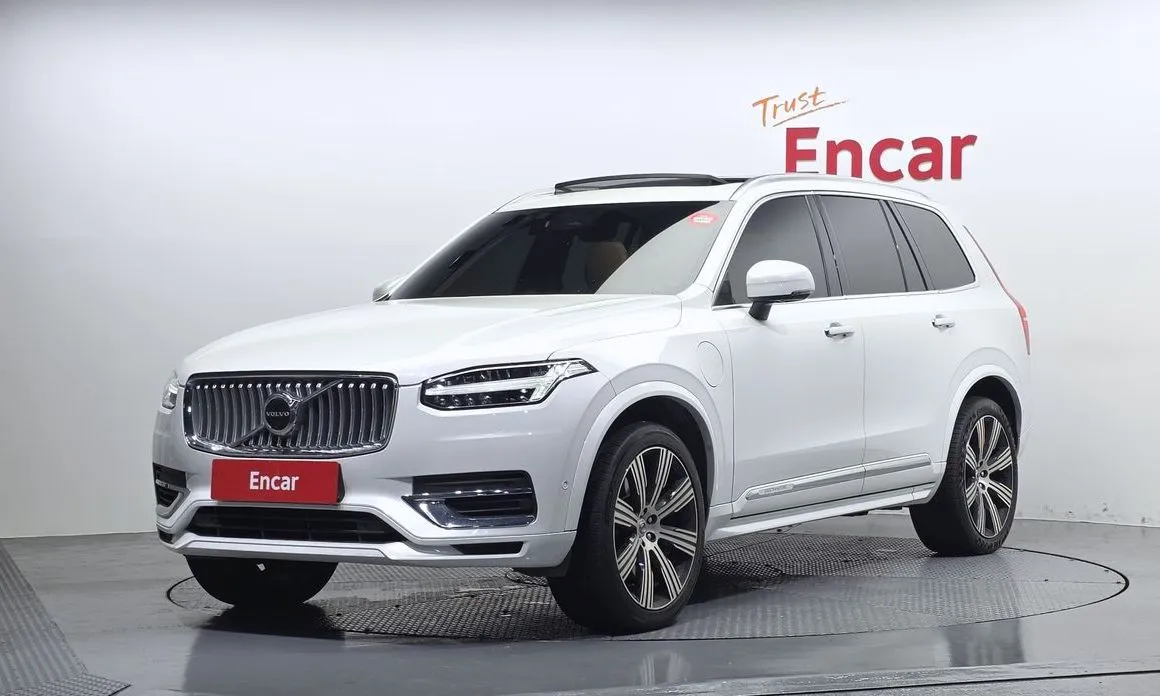 Volvo XC90 — фото 1
