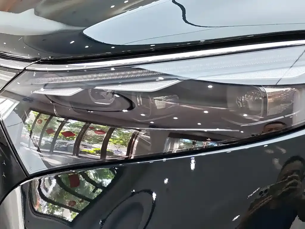 Mercedes-Benz EQS SUV — фото 10