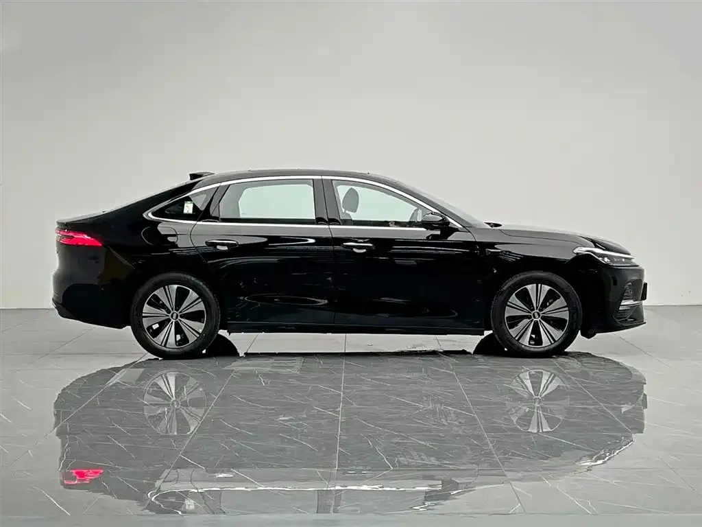 Geely Galaxy A7 EM — фото 2