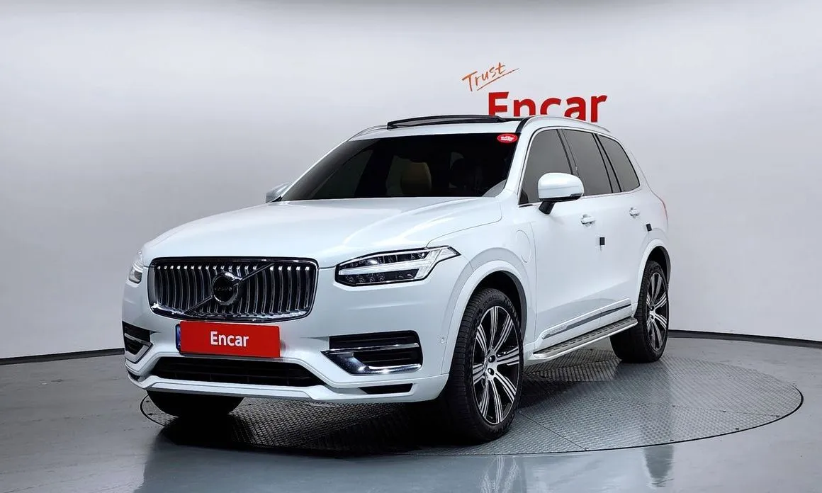 Volvo XC90 — фото 1