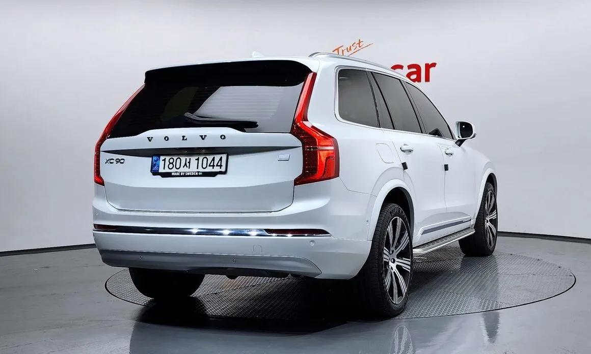 Volvo XC90 — фото 7