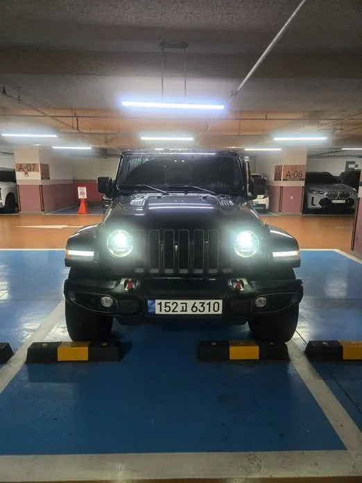 Jeep Wrangler — фото 2
