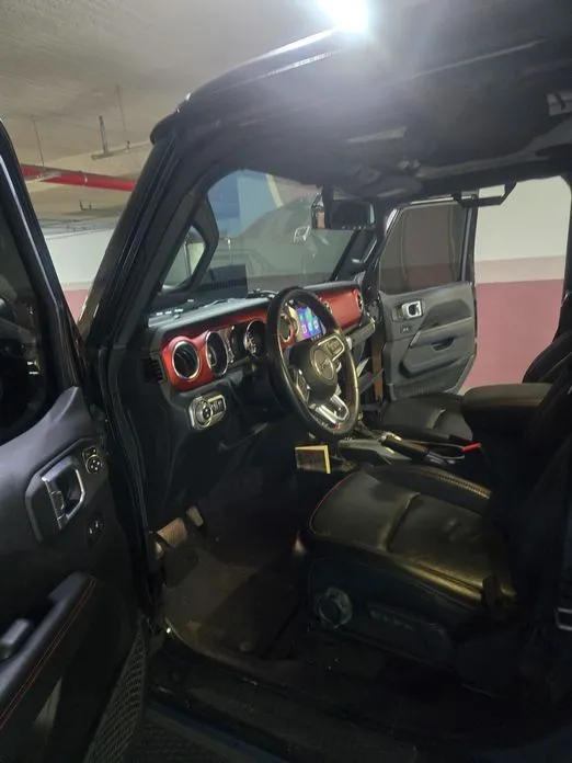 Jeep Wrangler — фото 5