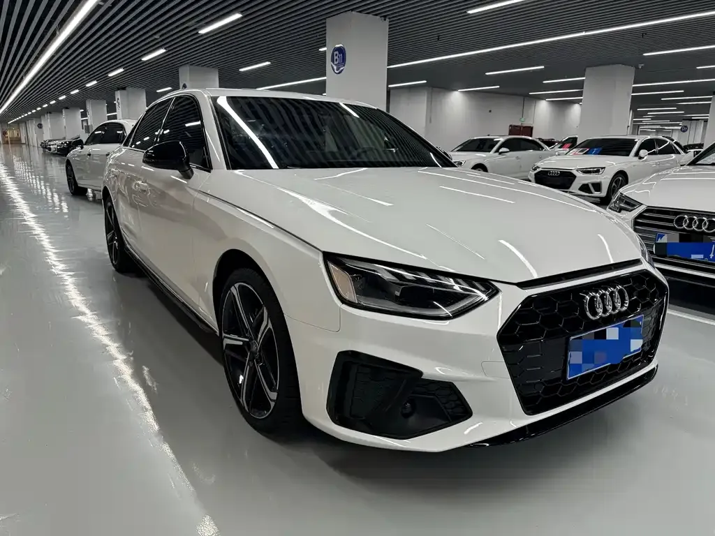 Audi A4L — фото 10