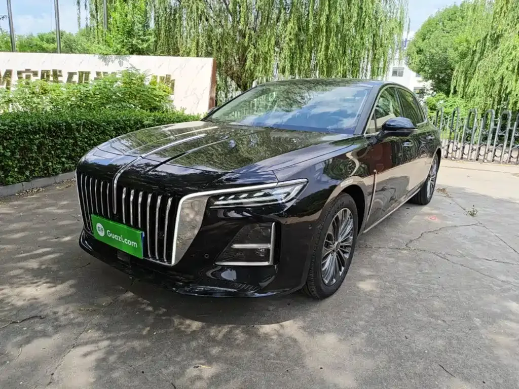 Hongqi H5 — фото 1