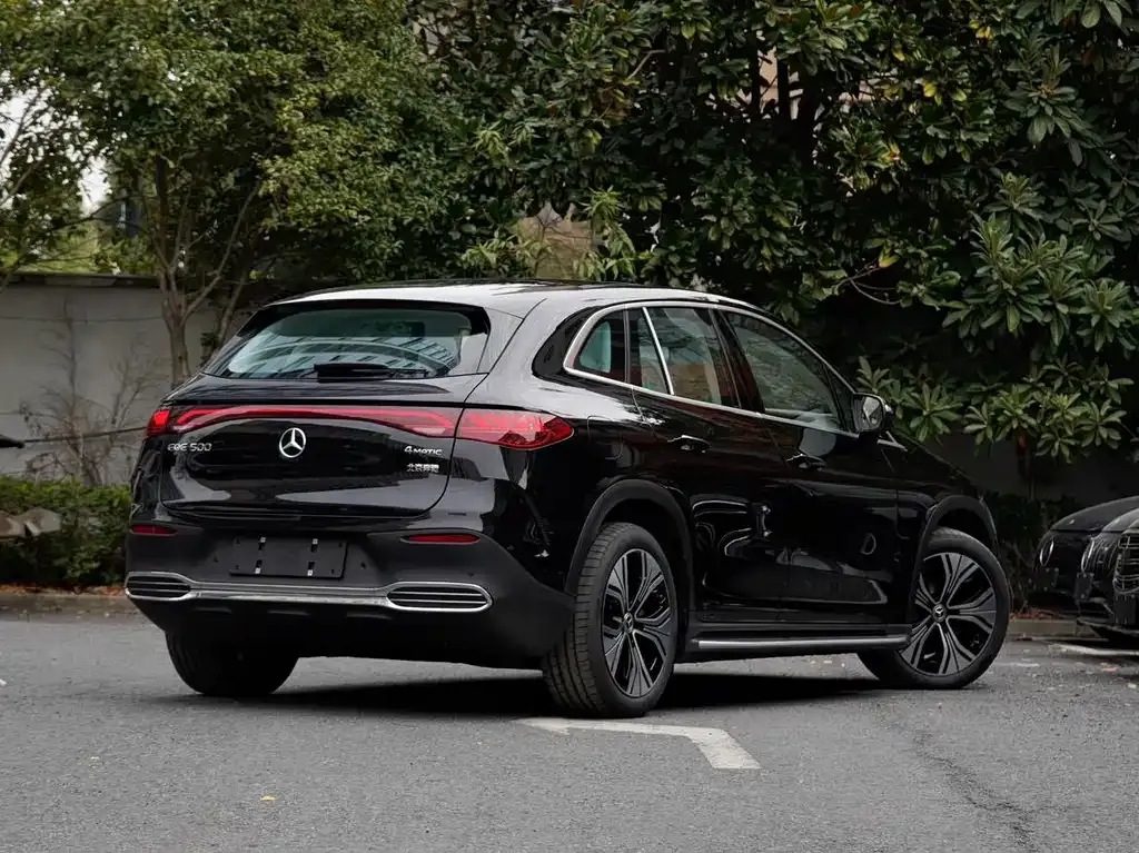 Mercedes-Benz EQE SUV — фото 4
