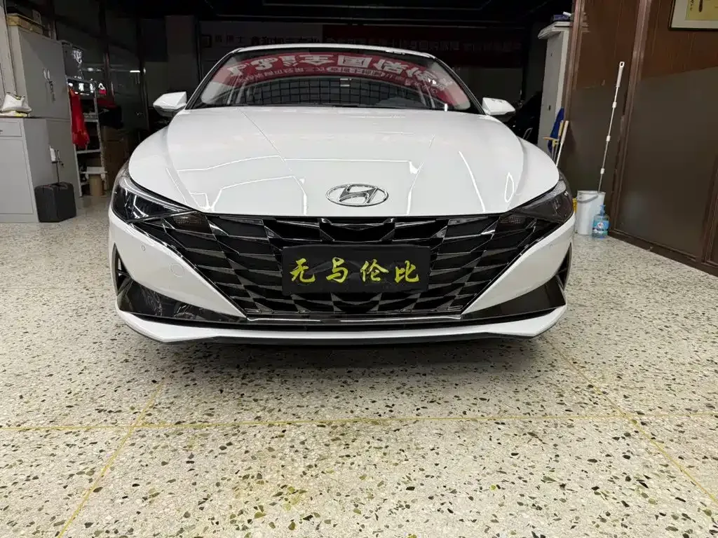 Hyundai Elantra — фото 9