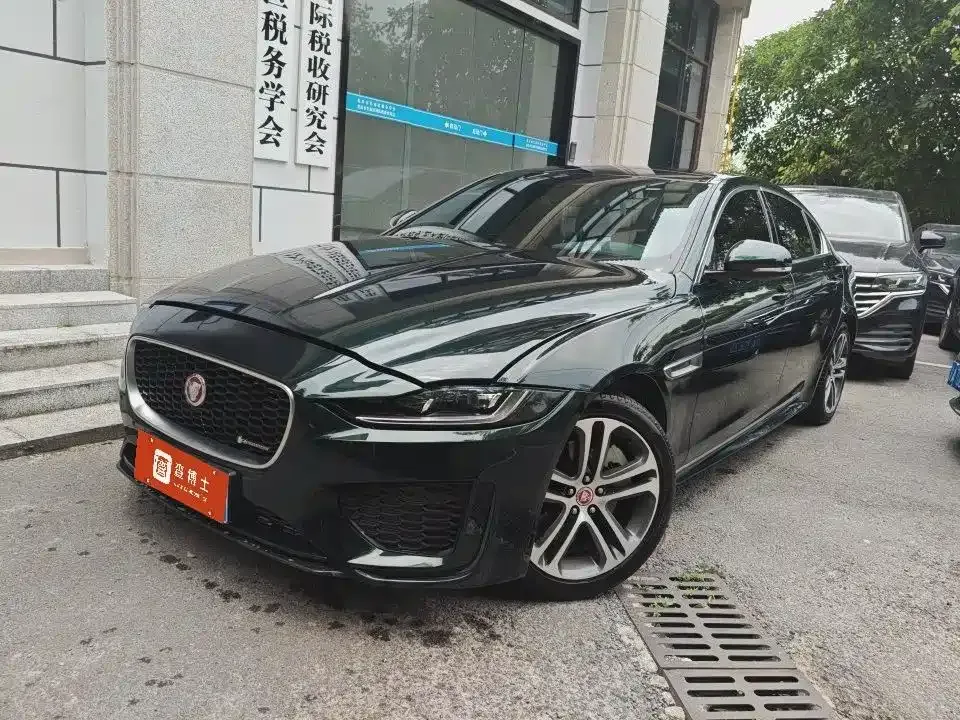 Jaguar XEL — фото 1