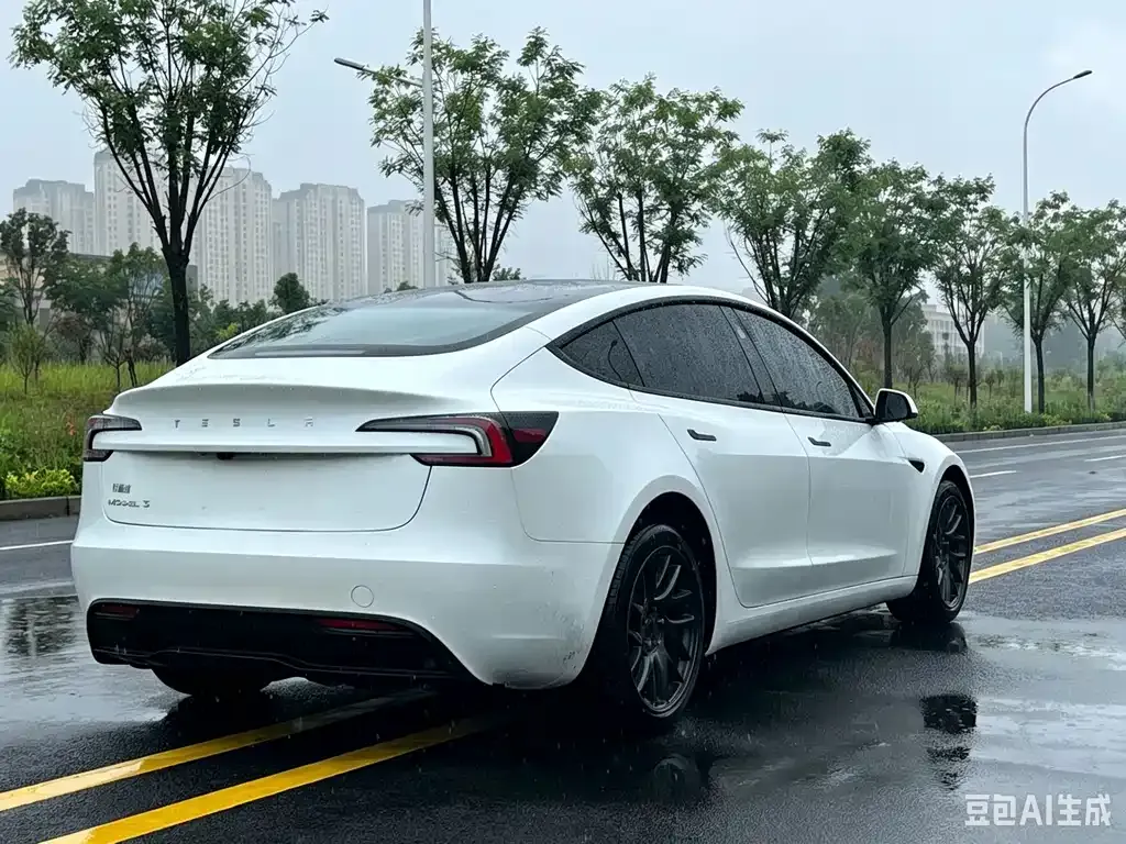 Tesla Model 3 — фото 6
