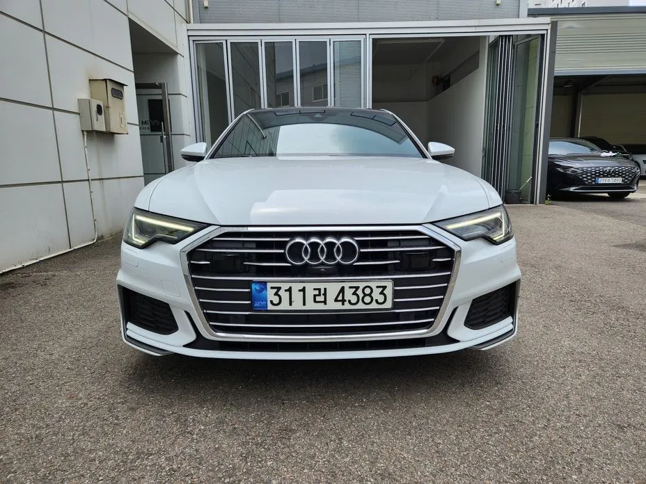 Audi A6 — фото 7