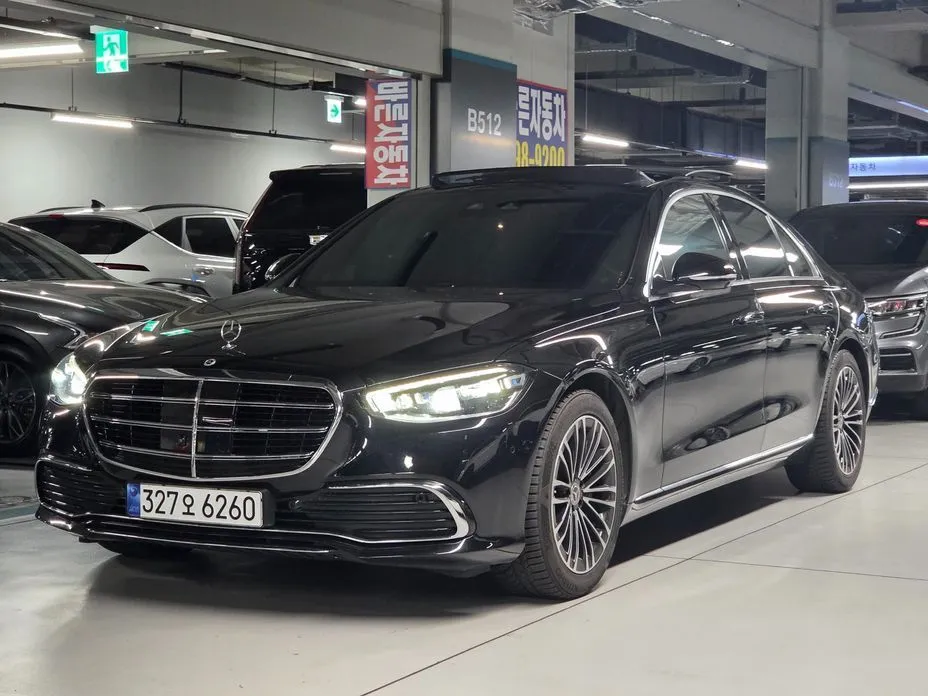 Mercedes-Benz S-Class — фото 1