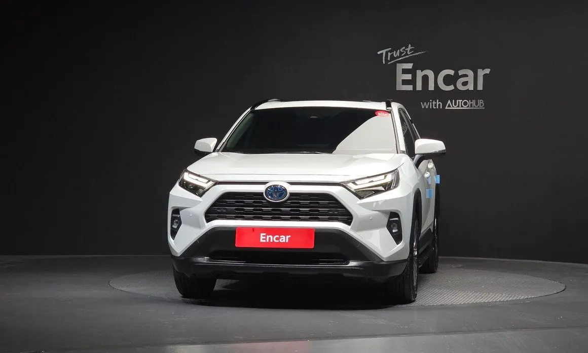 Toyota RAV4 — фото 4