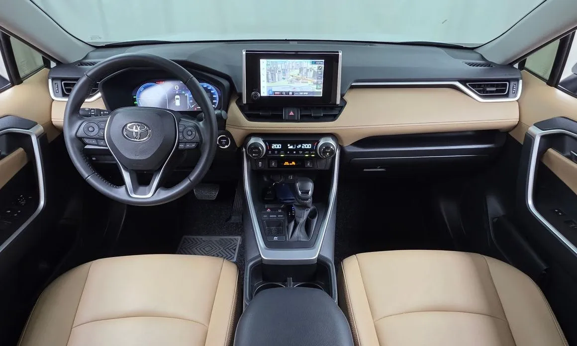 Toyota RAV4 — фото 10