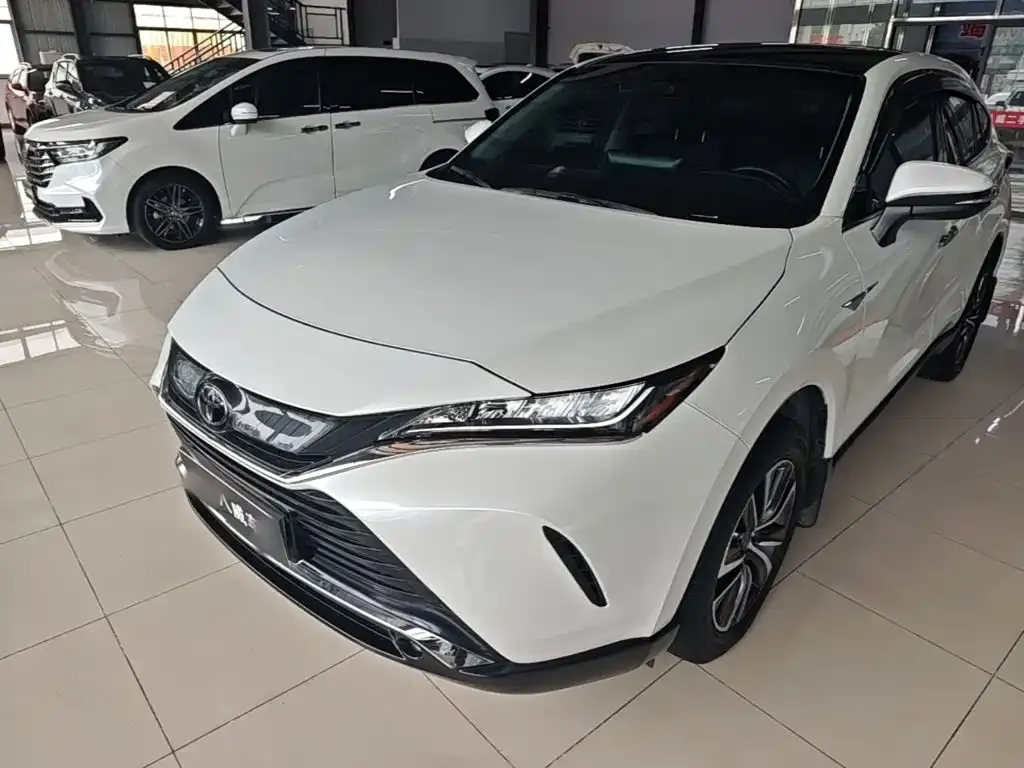 Toyota Harrier — фото 4