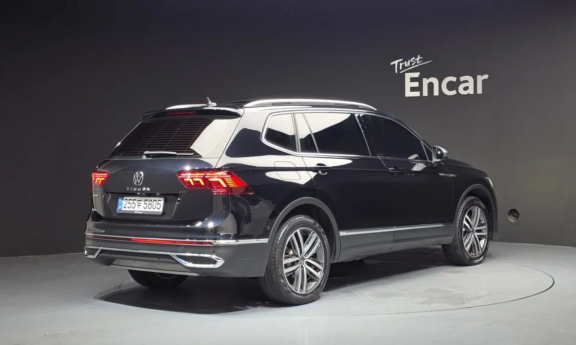 Volkswagen Tiguan — фото 2