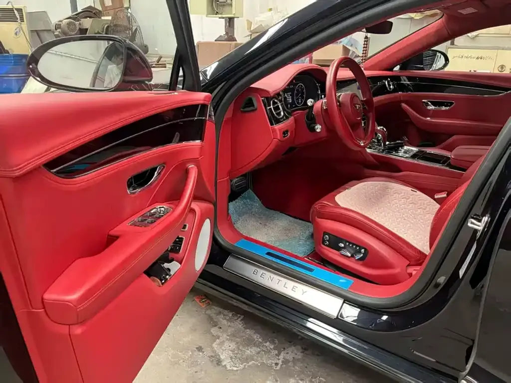 Bentley Flying Spur — фото 2