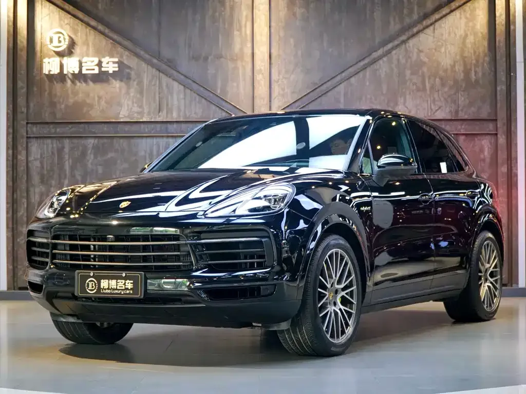 Porsche Cayenne Hybrid — фото 1
