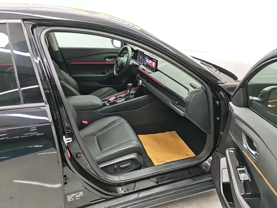 Honda Accord — фото 6