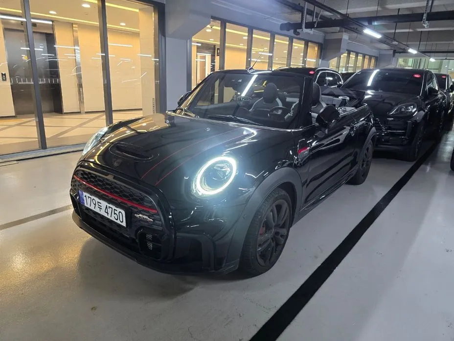 Mini Cooper Convertible — фото 1