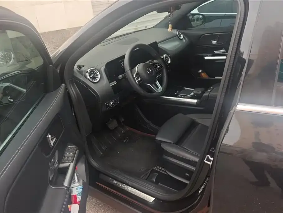 Mercedes-Benz GLA — фото 10