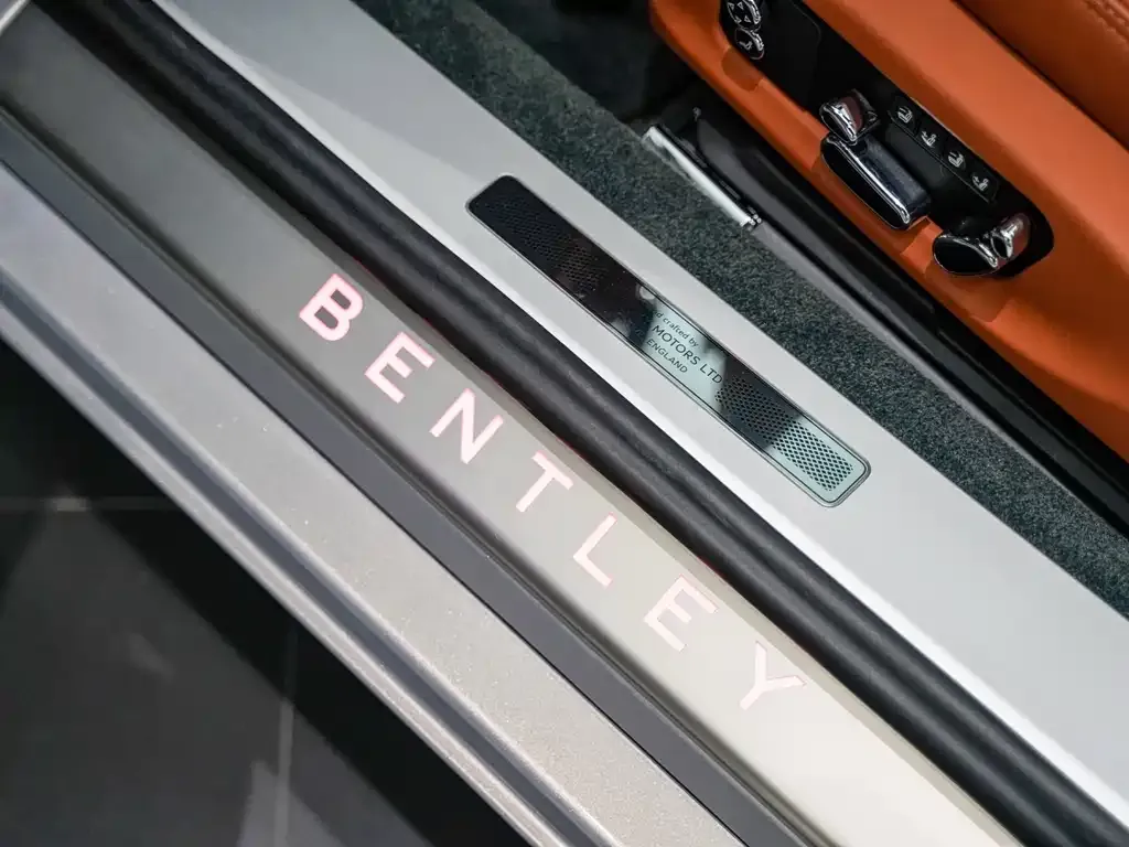Bentley Continental — фото 2