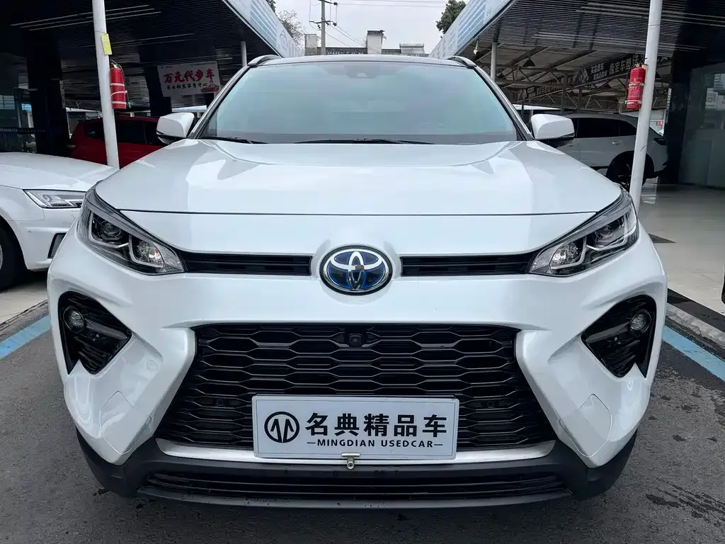 Toyota Wildlander — фото 3