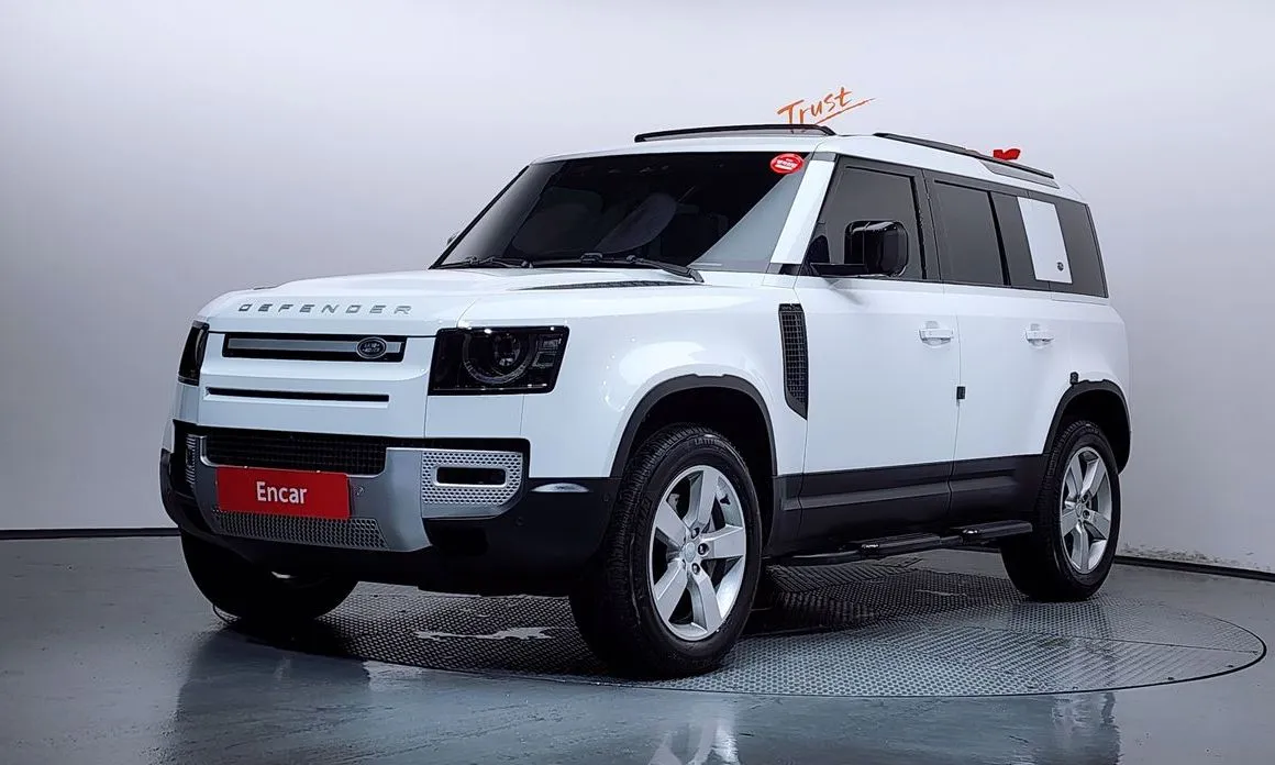 Land Rover Defender — фото 1
