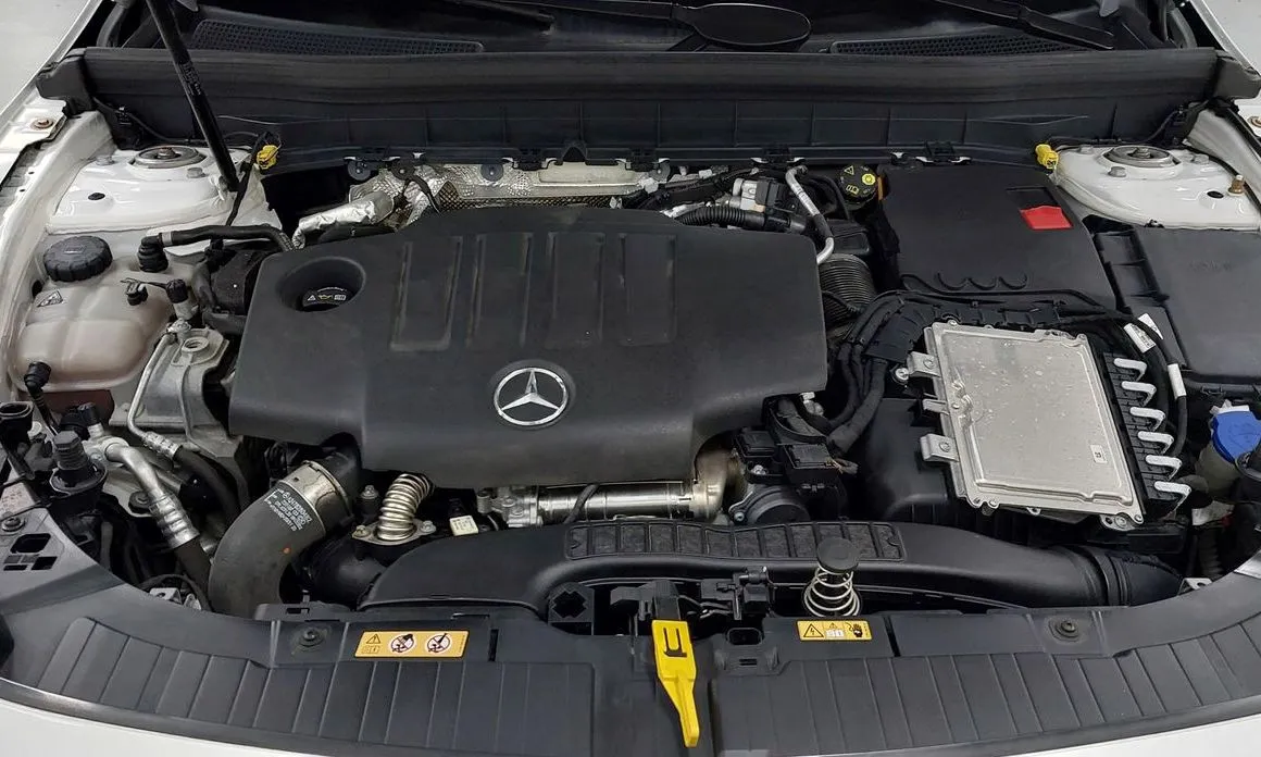 Mercedes-Benz GLB-Class — фото 10