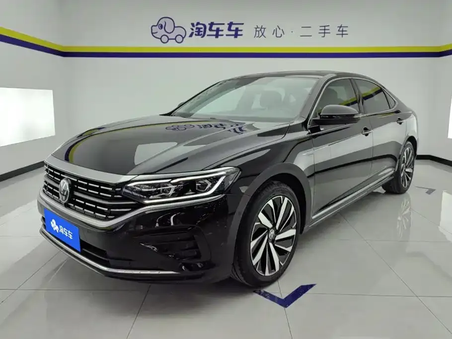 Volkswagen Passat — фото 1