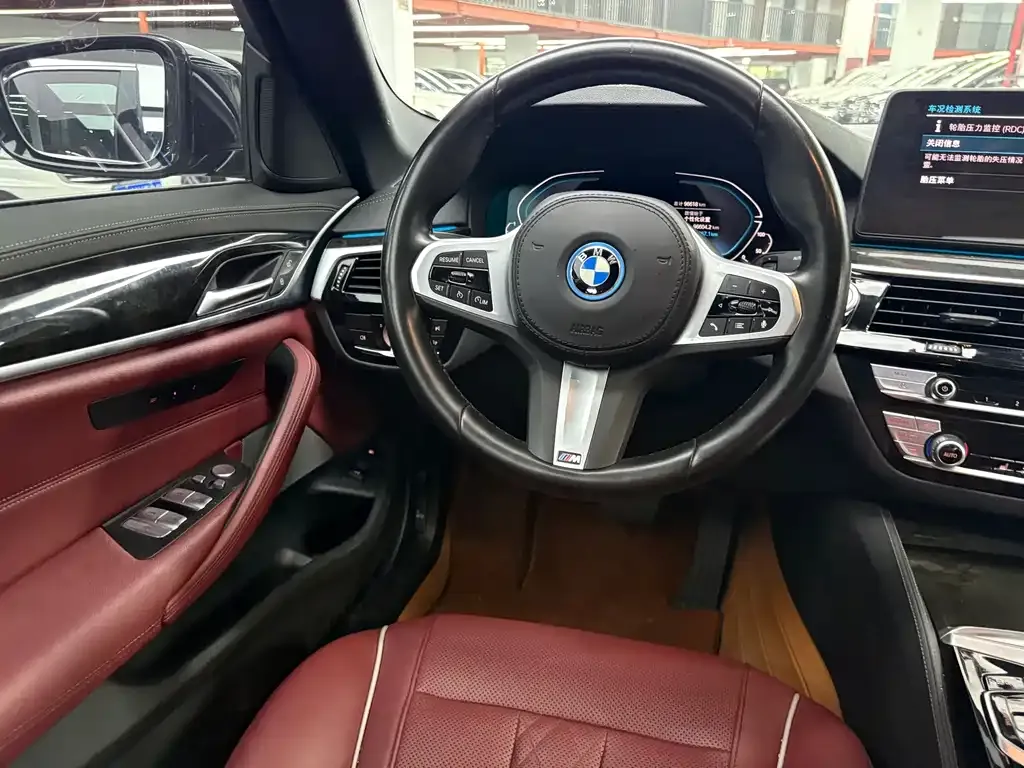 BMW 5 Series New Energy — фото 3