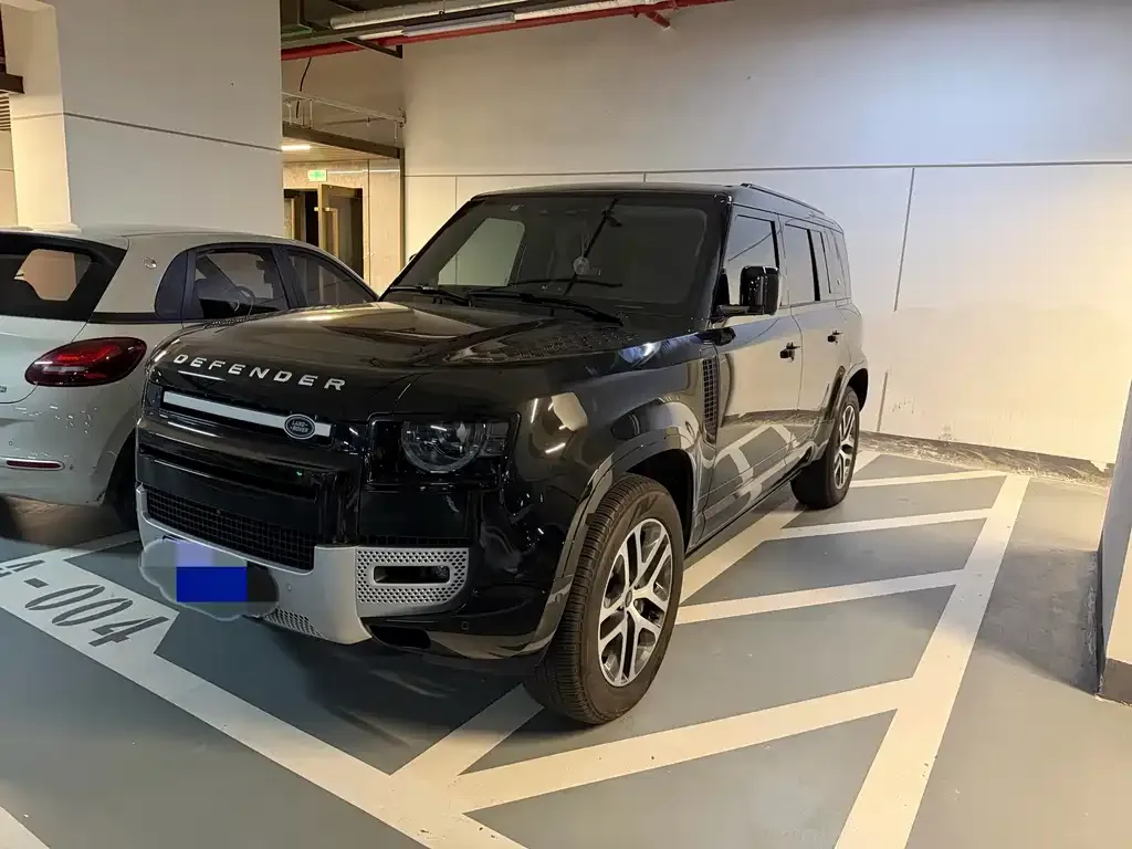 Land Rover Defender — фото 1