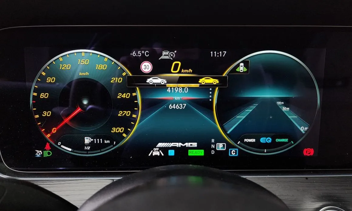Mercedes-Benz AMG GT — фото 7