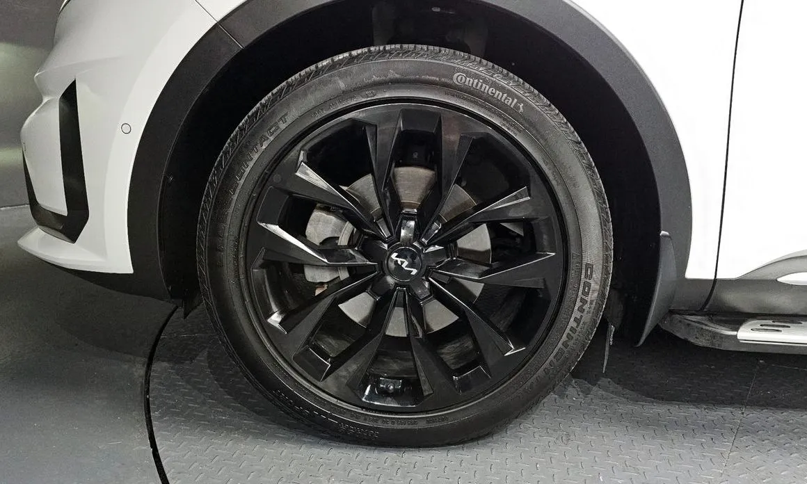 Kia Sorento — фото 4