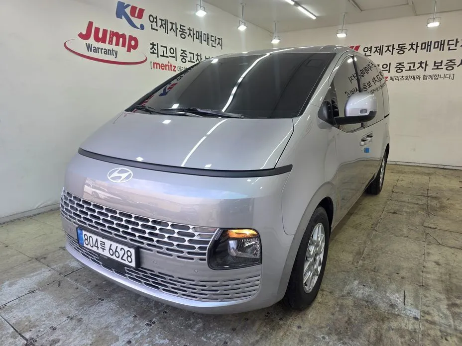 Hyundai Staria — фото 1