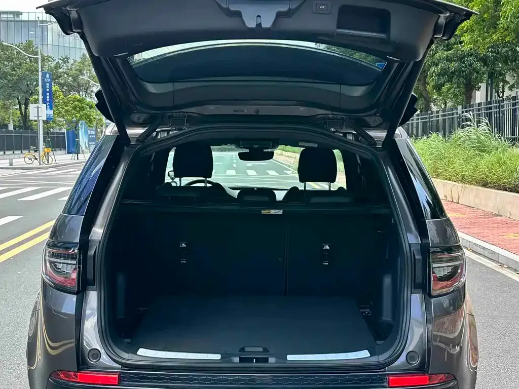 Land Rover Discovery Sport — фото 2