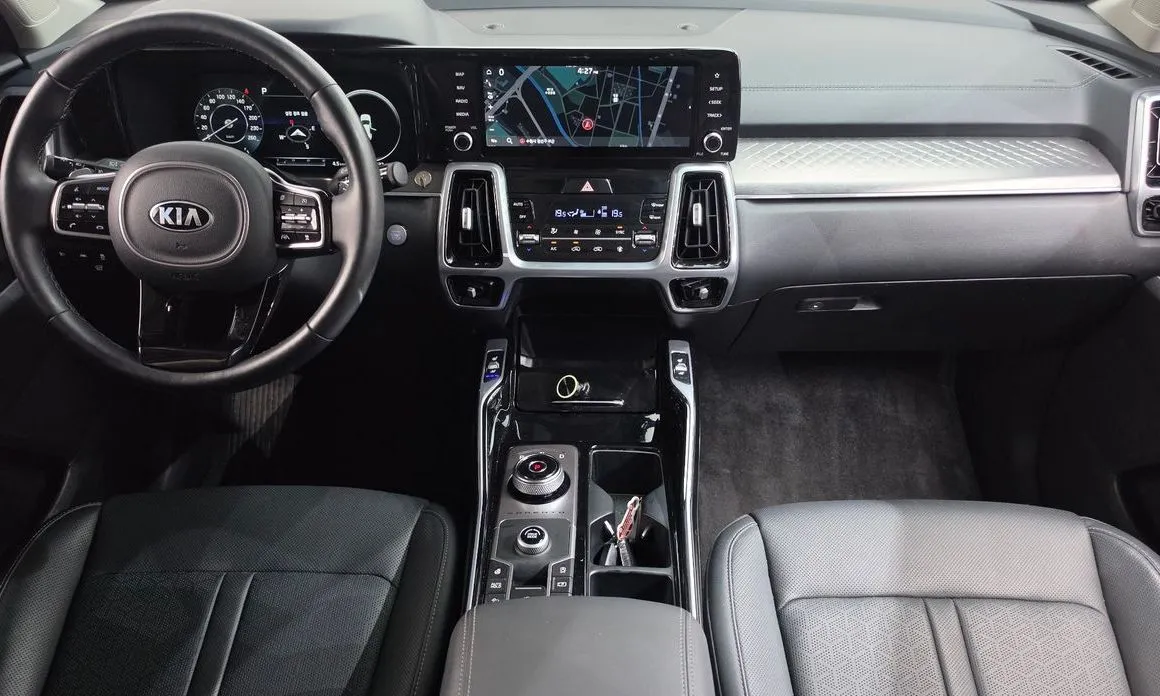 Kia Sorento — фото 9